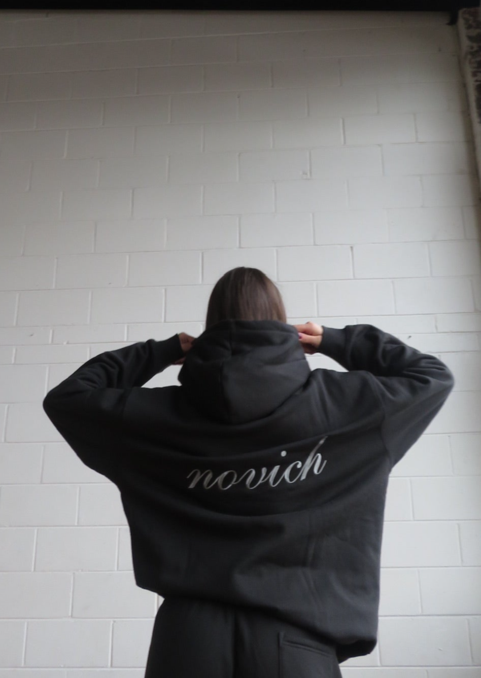 ESSENTIAL LOGO HOODIE - CHARCOAL
